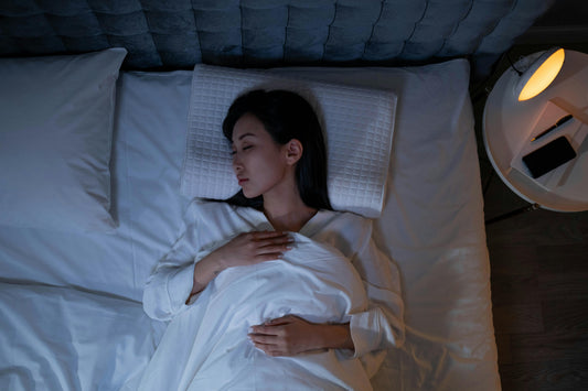 Why Do We Sleep Hot? Surprising Causes & Smart Cooling Solutions for Summer